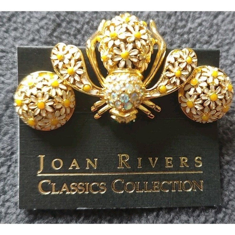 Joan Rivers Gold Tone Fresh as a Daisy Bee Pin Brooch and Round Earrings w/ box